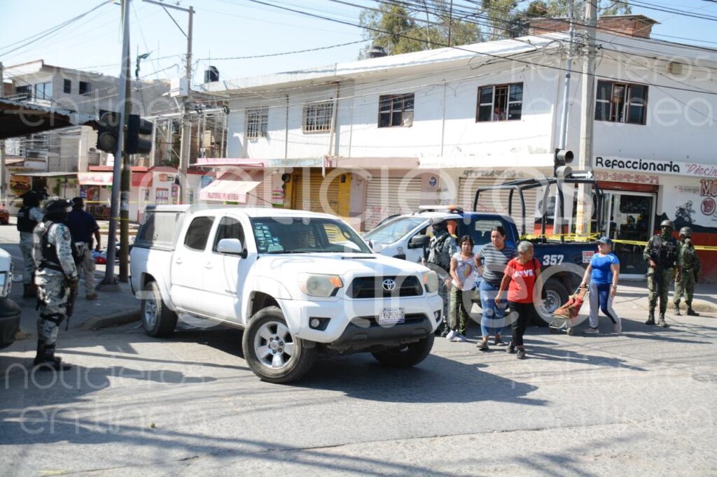 Asesinan a balazos a joven motociclista en la colonia Presitas