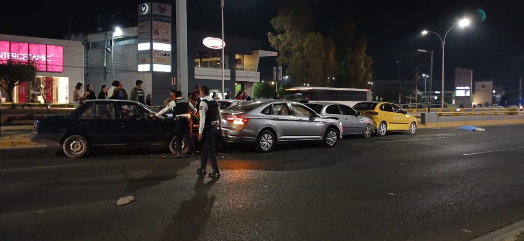 Muere hombre tras atropello y carambola en el bulevar Morelos
