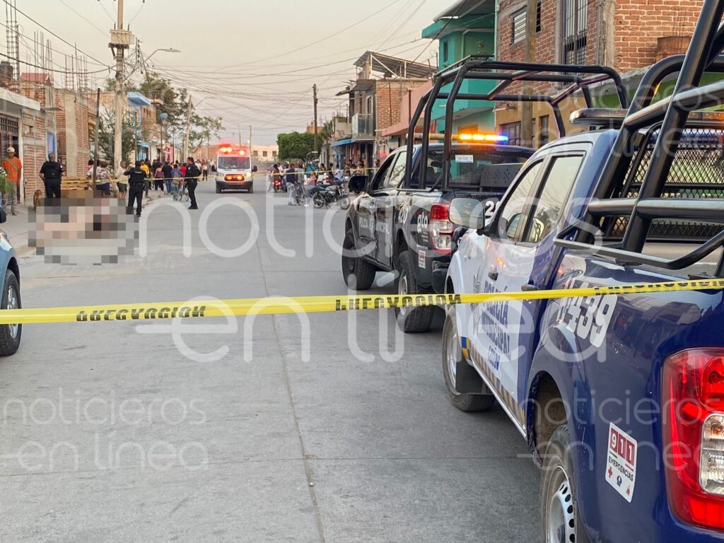 Matan a motociclista en Lomas de Medina; lo atacaron por la espalda