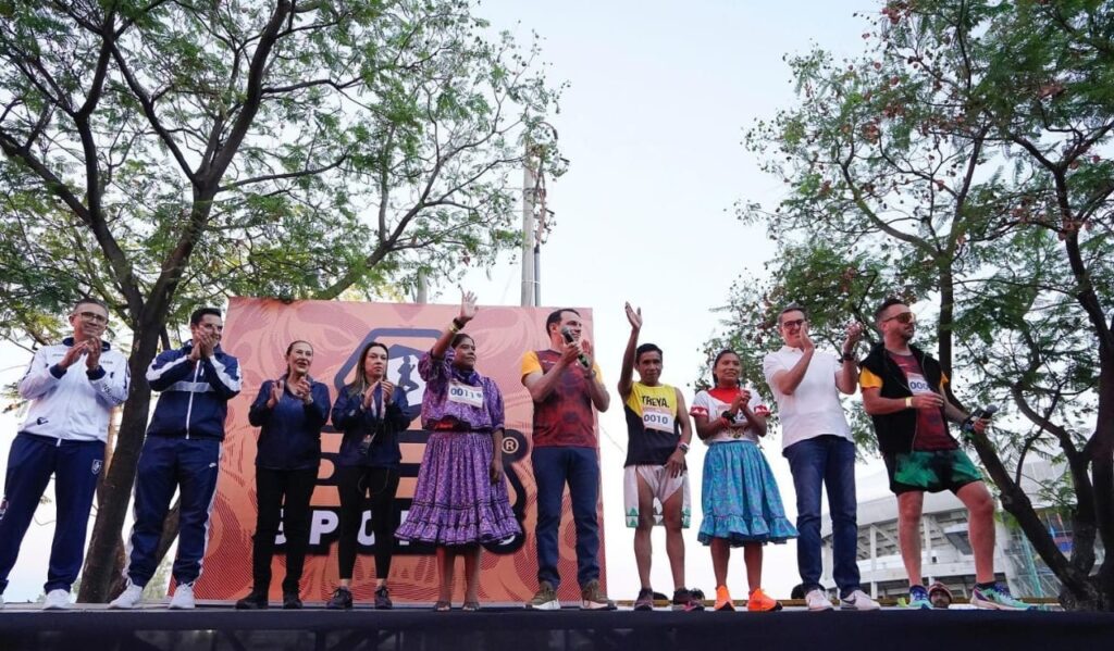 Participan 6 mil corredores en el Maratón BJX 2024
