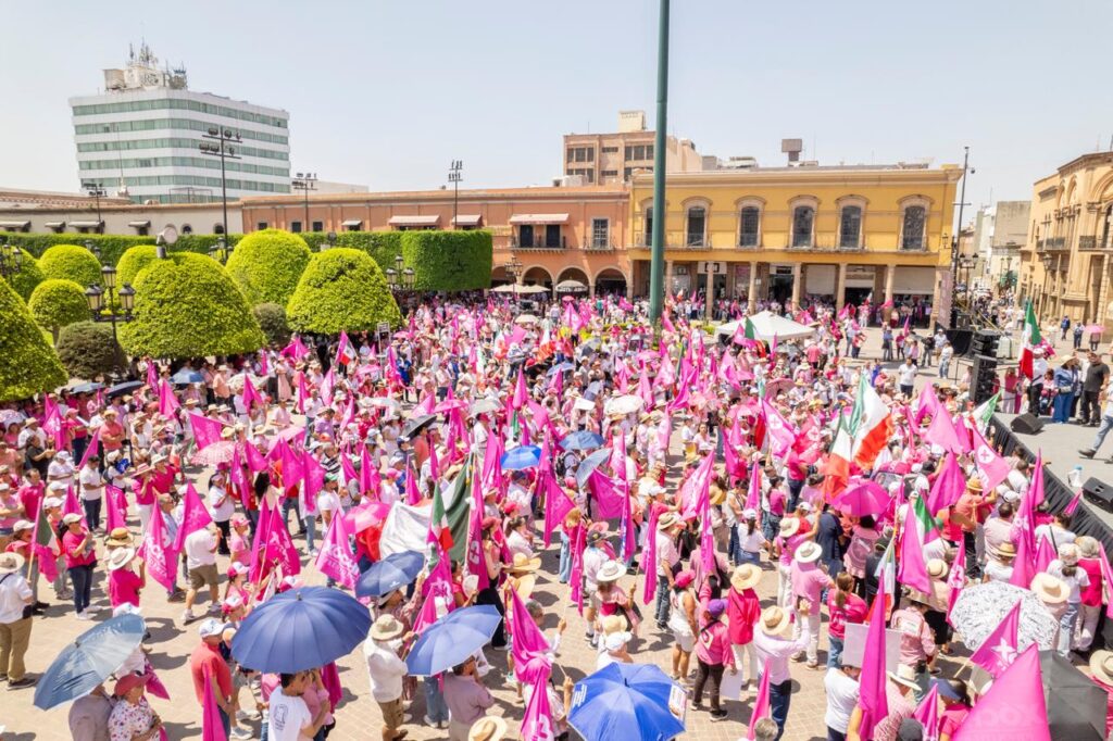Convoca 'Marea Rosa' a 3 mil personas en León