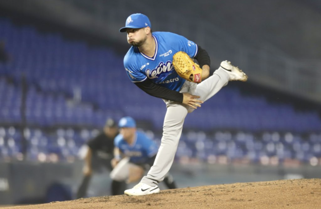 Bravos de León sufre dramática derrota ante Sultanes de Monterrey