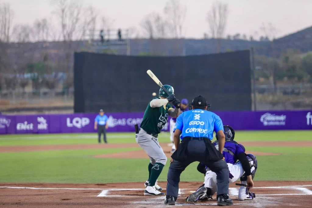 Gana Bravos el tercero de la serie en casa de Conspiradores