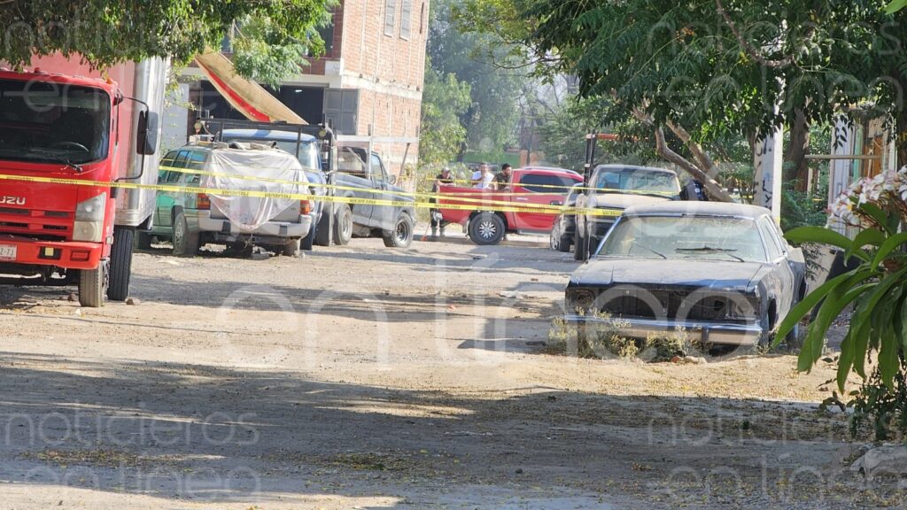 Asesinan a mujer en su propia casa en la colonia Santa Ana AC
