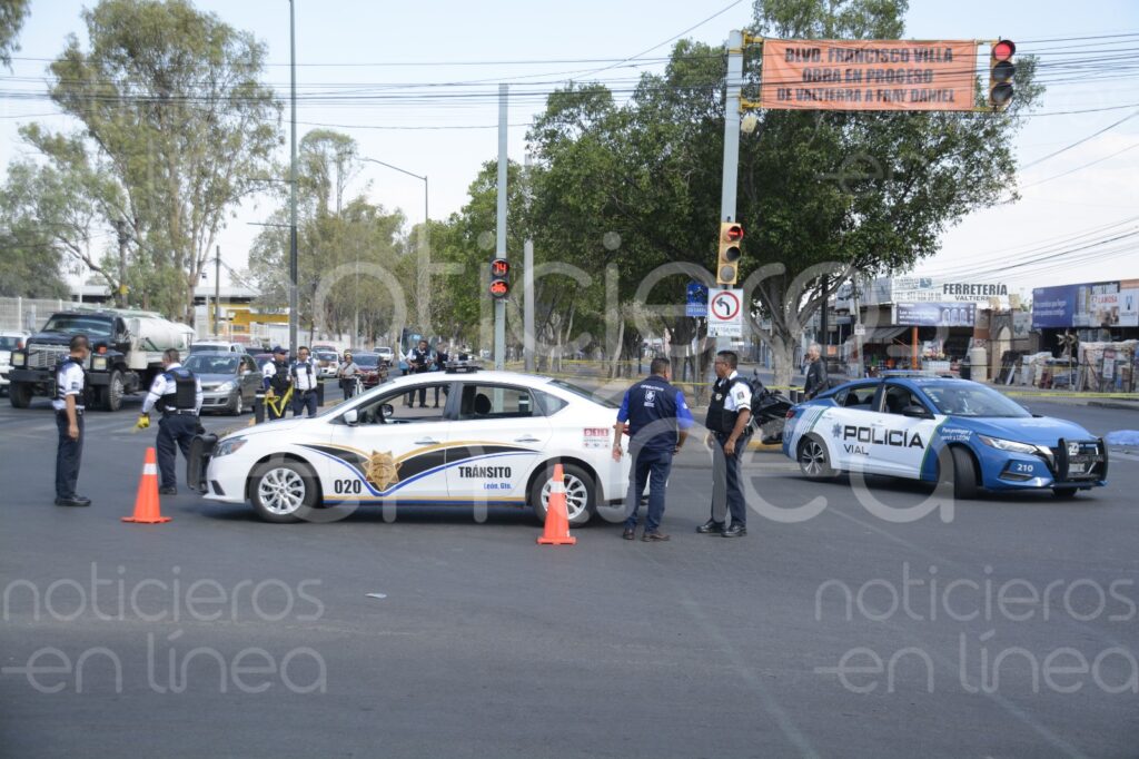 Muere ciclista atropellado por una pipa en León; detienen al conductor