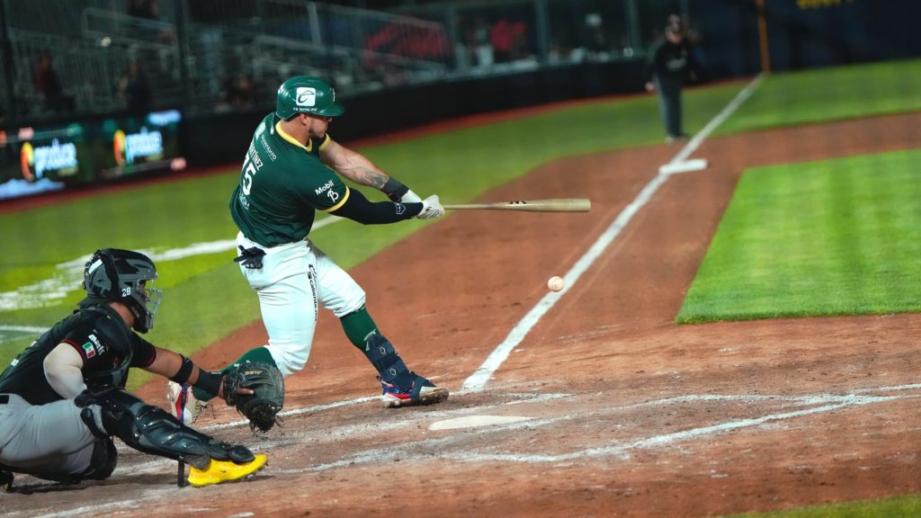 Con voltereta, los Guerreros de Oaxaca vencen a los Bravos de León