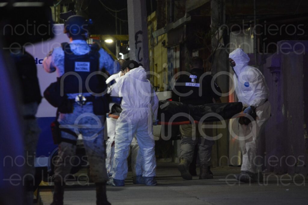 Asesinan a hombre en su propio hogar en la colonia Santiago
