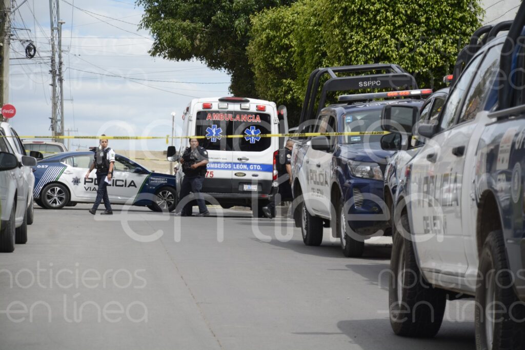 Herreros frustran asalto en Cerrito de Jerez; asaltante vuelve y les dispara