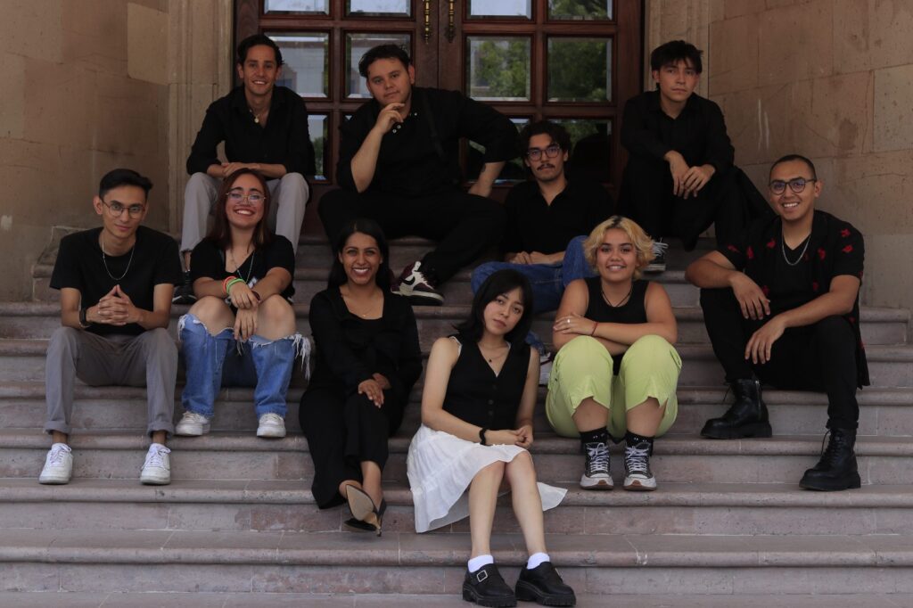 Jóvenes leoneses buscan visibilizar labor de los embalsamadores