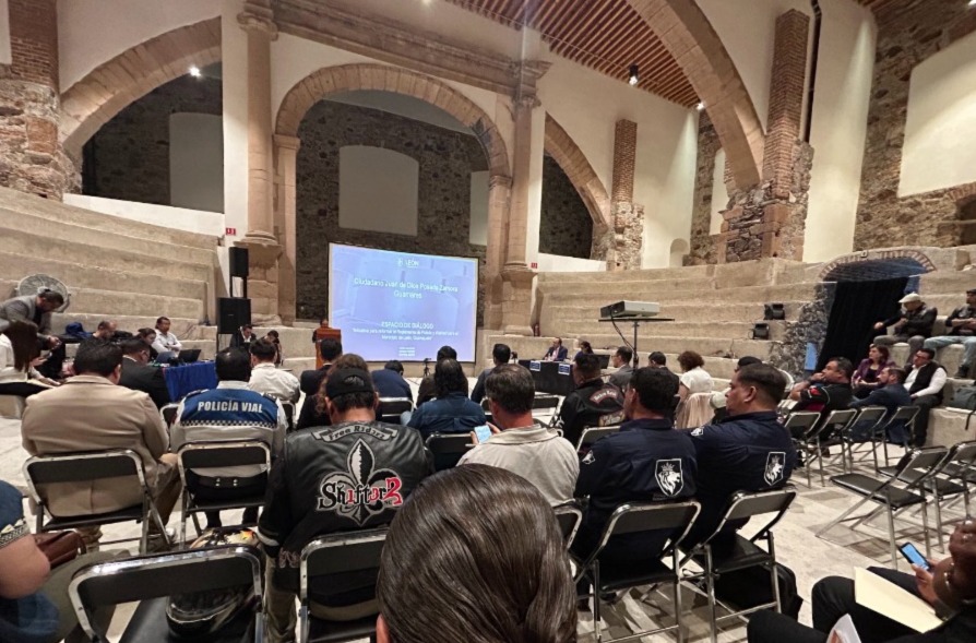 Activistas y motociclistas piden aplicar el reglamento vigente antes de reformarlo