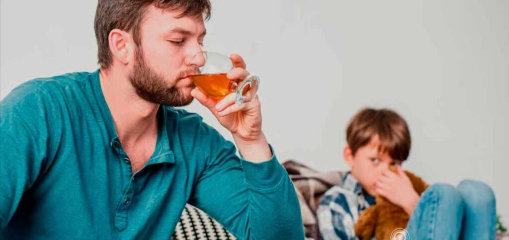 El alcoholismo también afecta a los que se encuentran alrededor del alcohólico