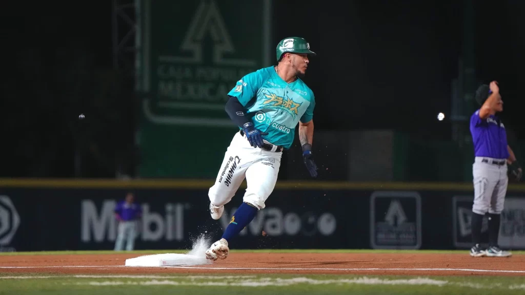 Conspiradores sacan la escoba y barren la serie ante Bravos de León