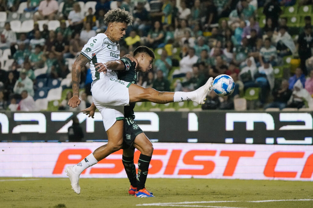 Amargo empate: León y Santos dividen puntos en el Nou Camp