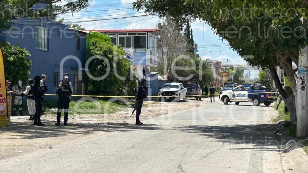 Balean a hombre en estacionamiento de Parques La Noria
