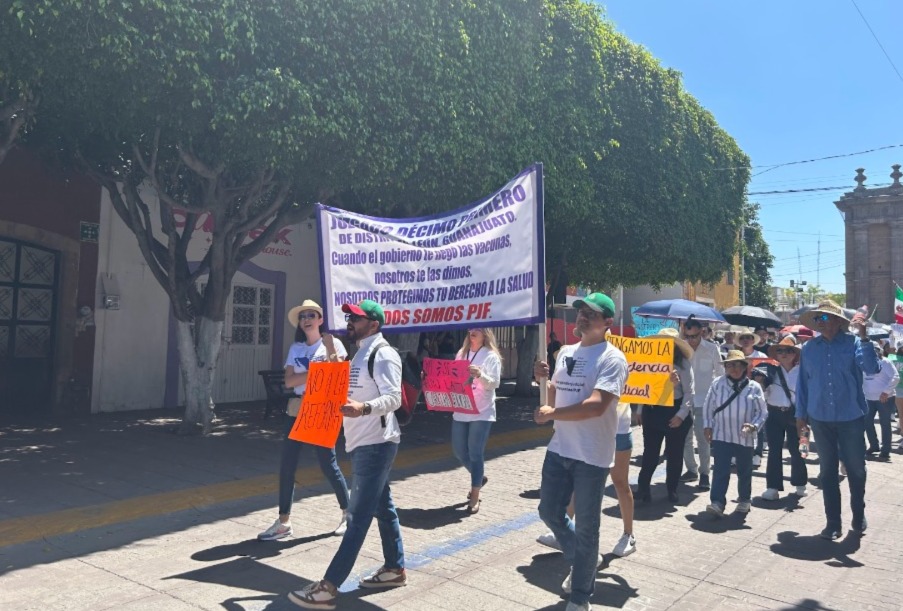 Guanajuatenses se manifiestan contra la reforma del Poder Judicial en León