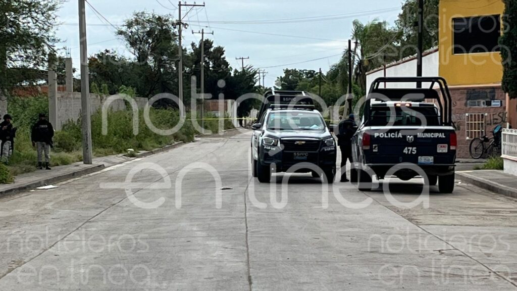 Policías encuentran a hombre herido en un baldío de la colonia Arroyo Hondo