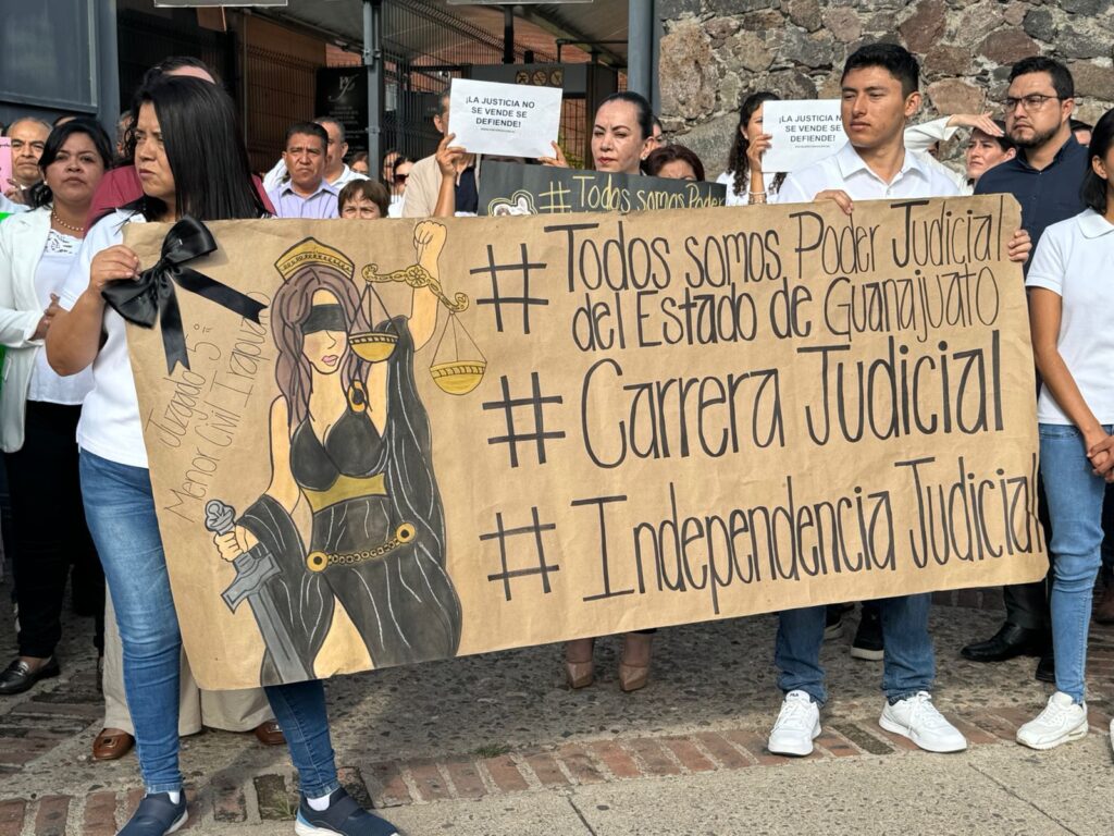 Jueces en Irapuato se manifiestan en rechazo a la Reforma del Poder Judicial 