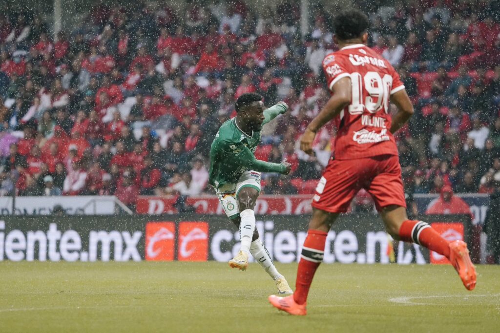 'La Fiera' deja ir una valiosa victoria y empata contra Toluca 