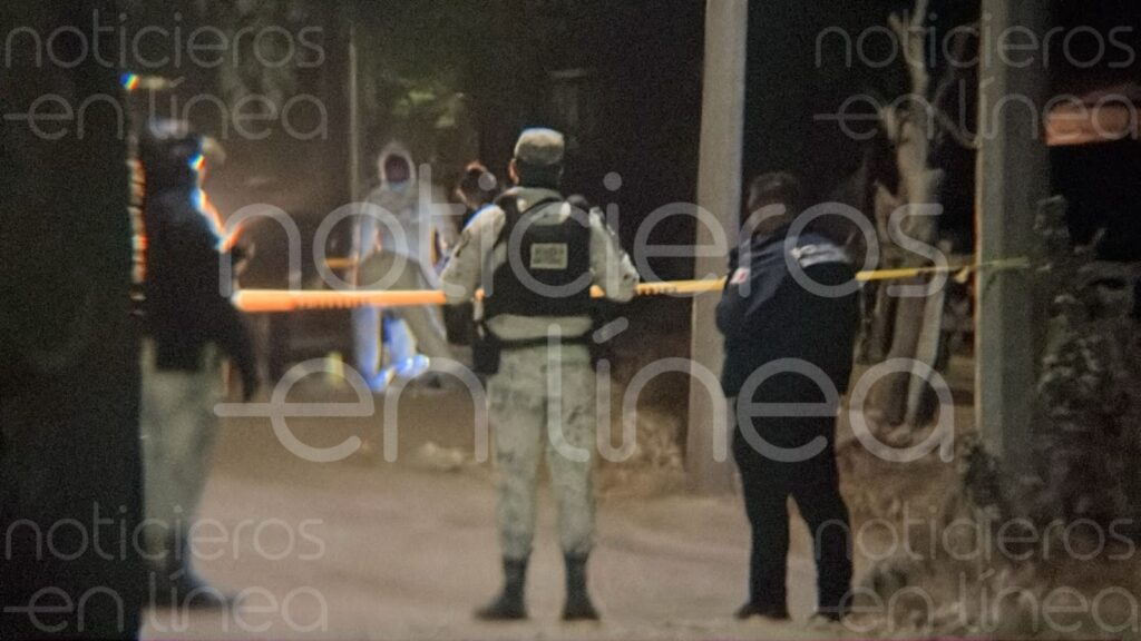 Abandonan dos cuerpos envueltos en sábanas en la colonia La Escondida