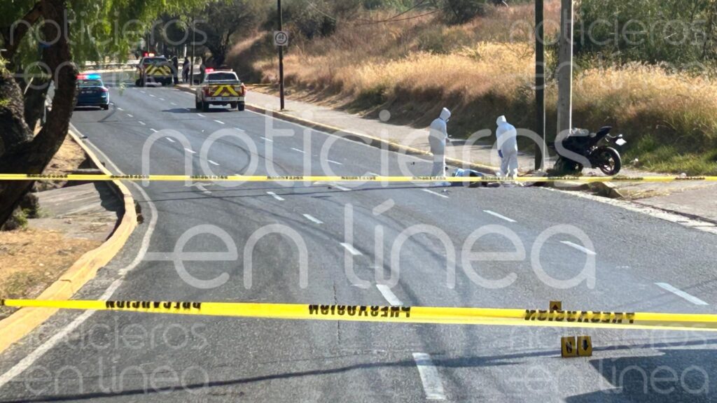 Curva mortal en León: Muere motociclista tras perder el control