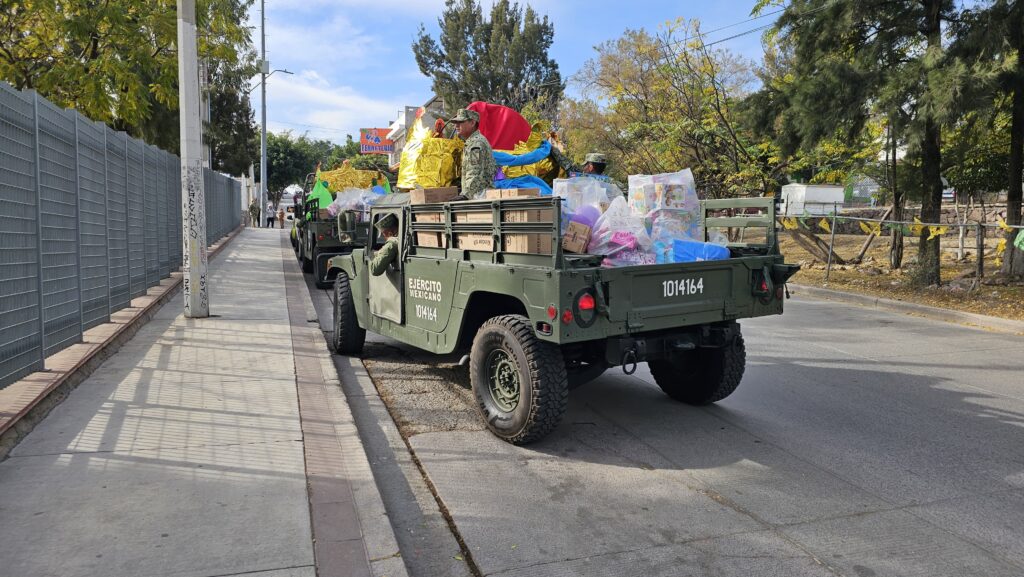 Soldados de la Sedena se convierten en Reyes Magos