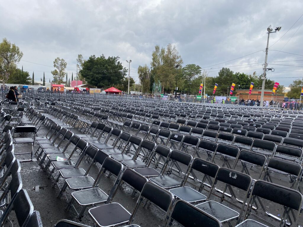 Se agotan boletos de 'Checo' Pérez, pero hubo lugares vacíos en la Feria de León 2025