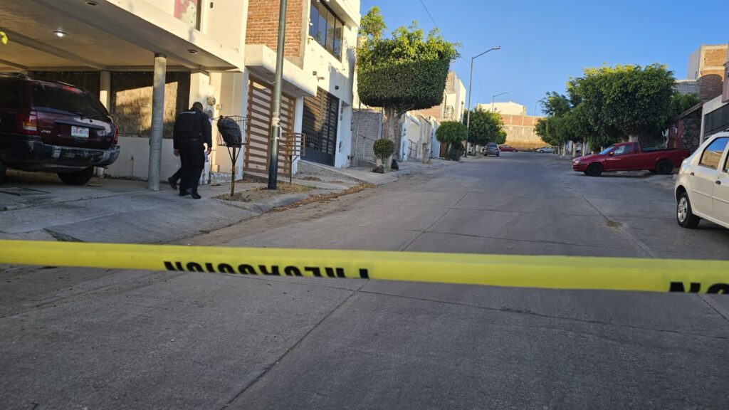 Esperaba a un vecino para irse a trabajar y le disparan en León