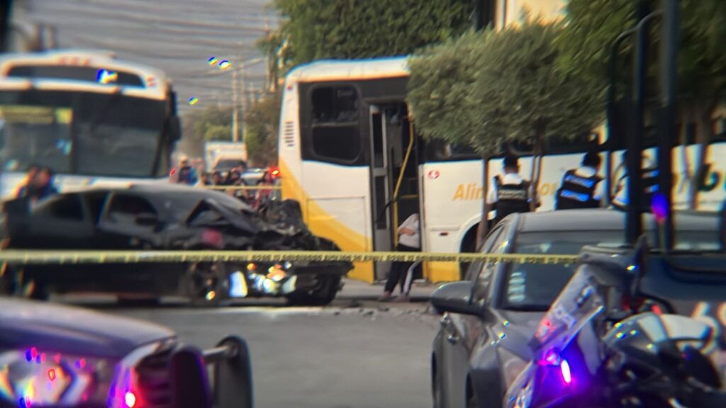 Rápido y Furioso en León: Tiroteo contra un vehículo de lujo termina en accidente mortal