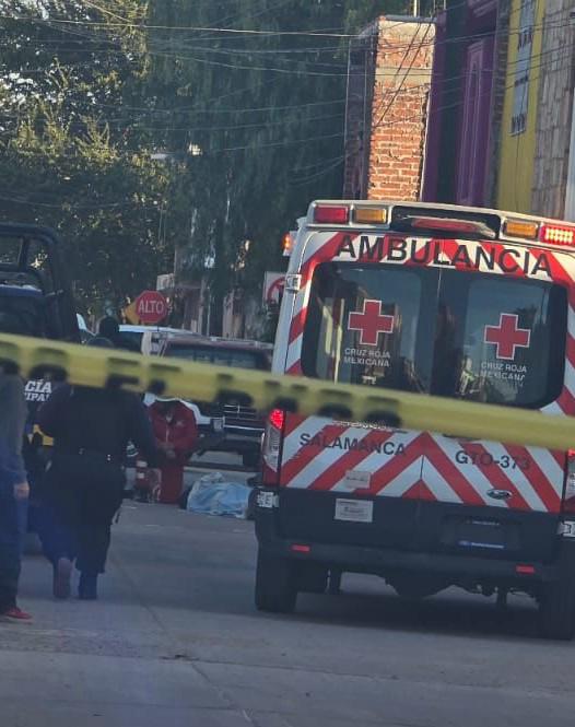Asesinan a policía antes de entrar a su turno en Salamanca