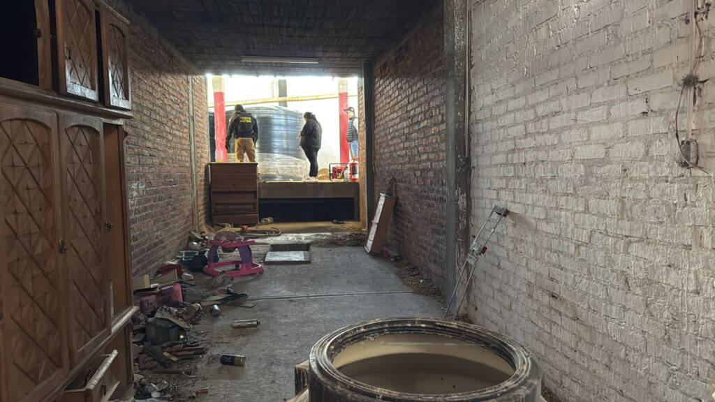 Localizan bodega clandestina en Villagrán; escondían 28 mil litros de huachicol