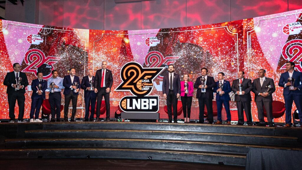 Reconocen a Abejas de León por su legado y tradición en el baloncesto mexicano