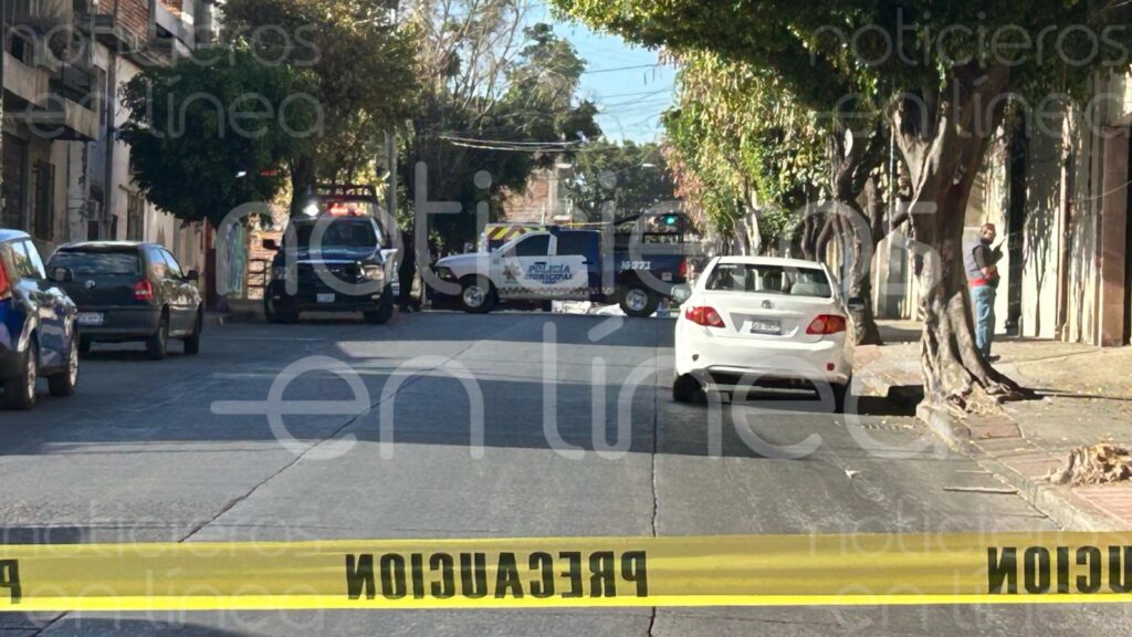 Escuchan balazos y hallan a dos hombres tirados cerca del Santuario de Guadalupe