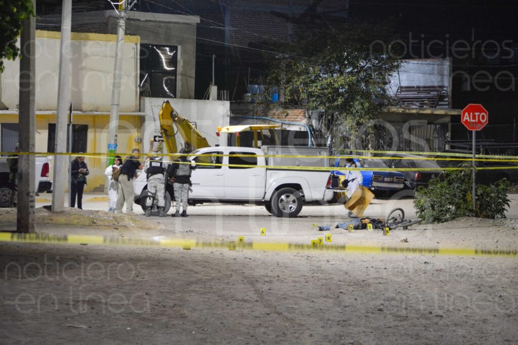 Lo atacan a balazos cuando circulaba en su bicicleta en León