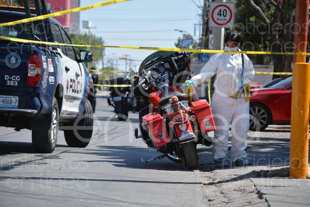 Lo atacan a balazos y huyen con un maletín en Paseo del Moral
