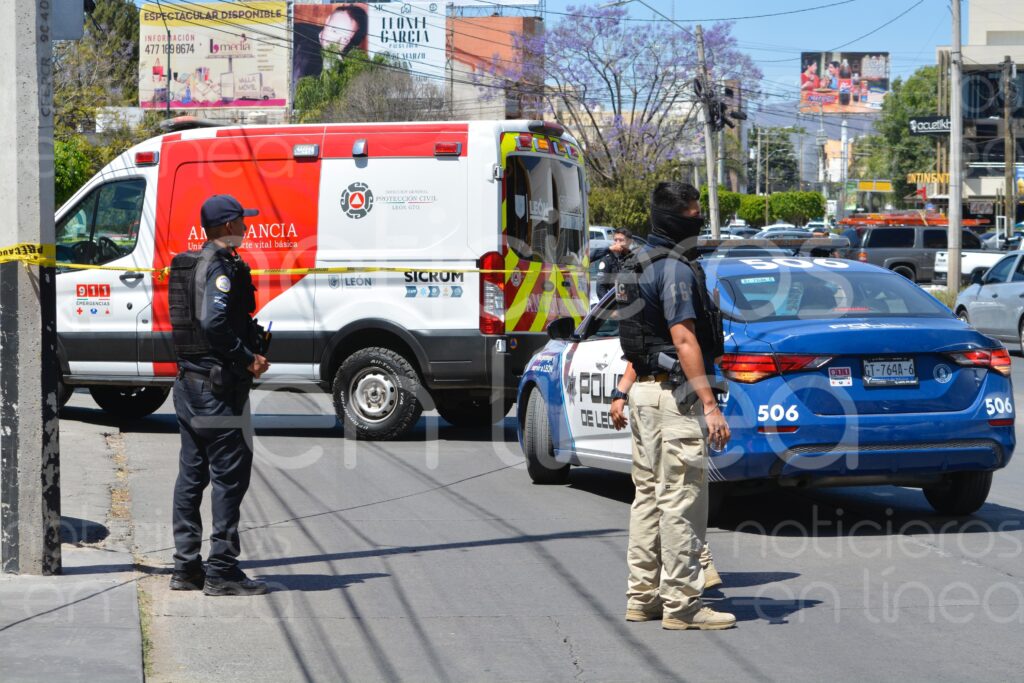 Lo atacan a balazos y huyen con un maletín en Paseo del Moral