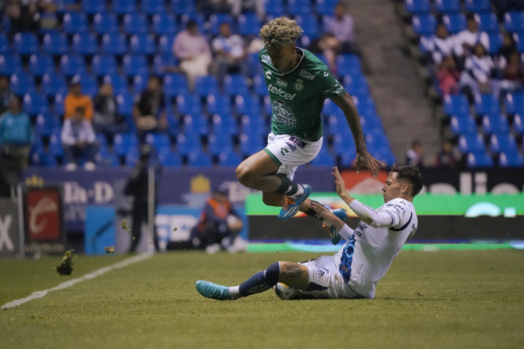 León enfrenta a Puebla en busca de reencontrarse con la victoria 