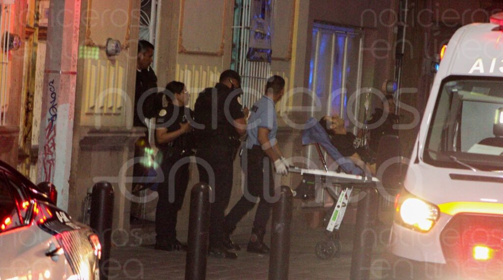 Lo detienen por golpear a sus padres en León; intentó quemar a su madre