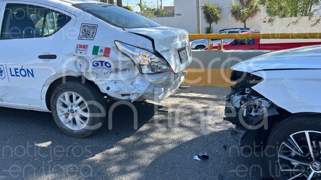 Carambola en el bulevar Morelos; hay 5 vehículos involucrados