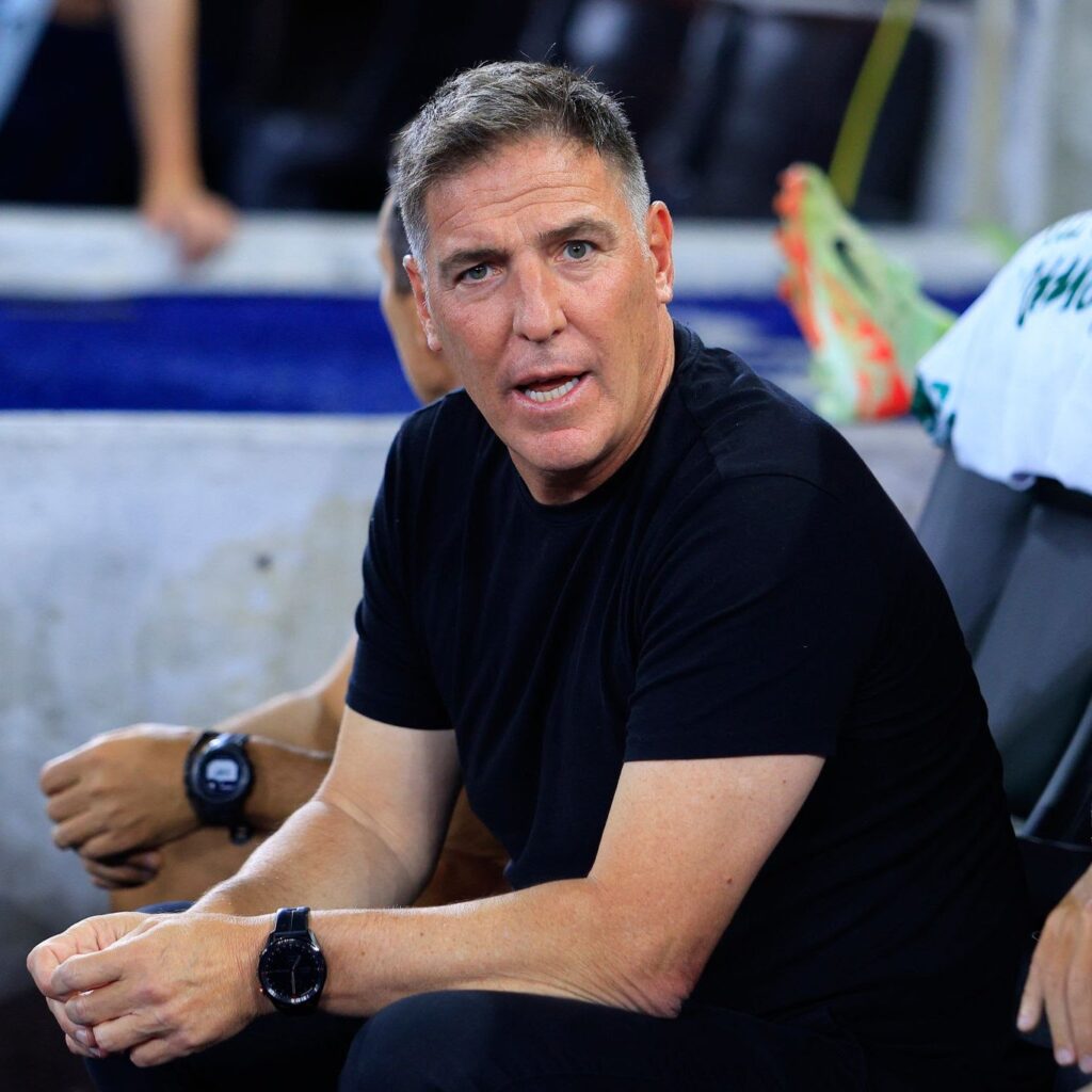 ¿Se queda o se va? Berizzo y León ya negocian su futuro; esto sabemos