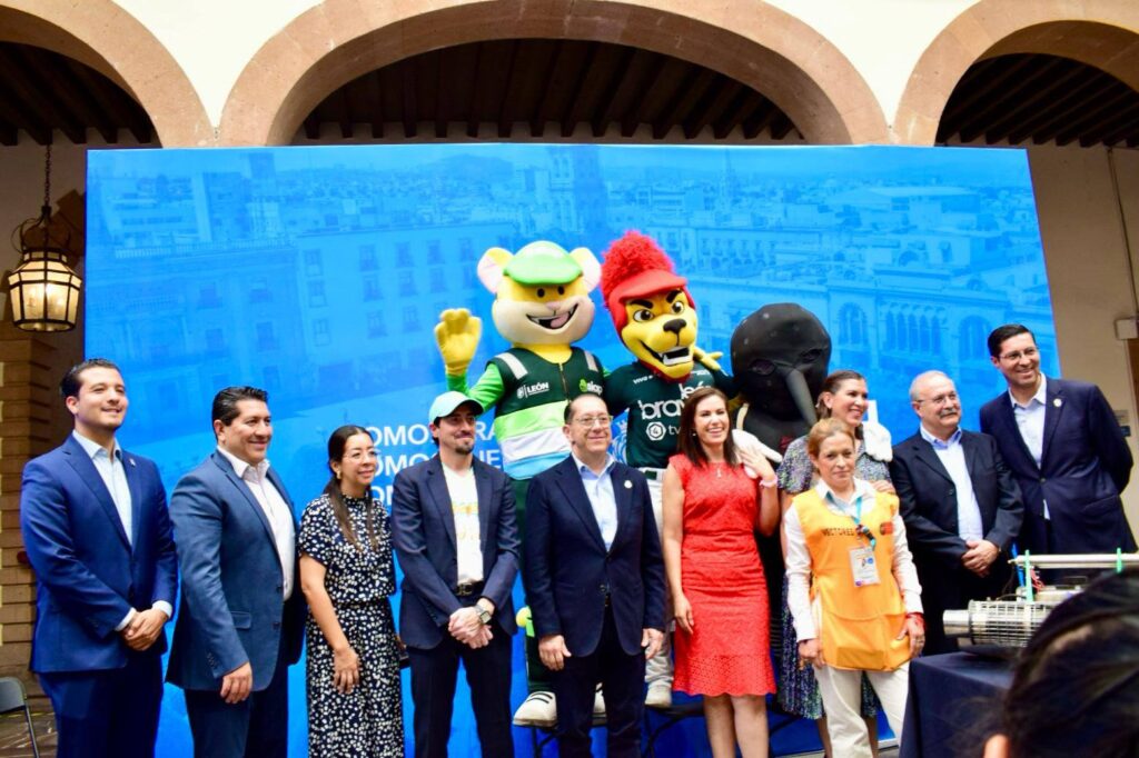 ¡No las guardes, llévalas al Llantatón!; aquí los centros de acopio en León