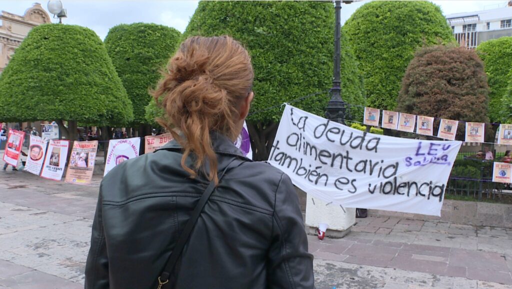 Exhiben a deudores alimenticios el Día del Padre en León 