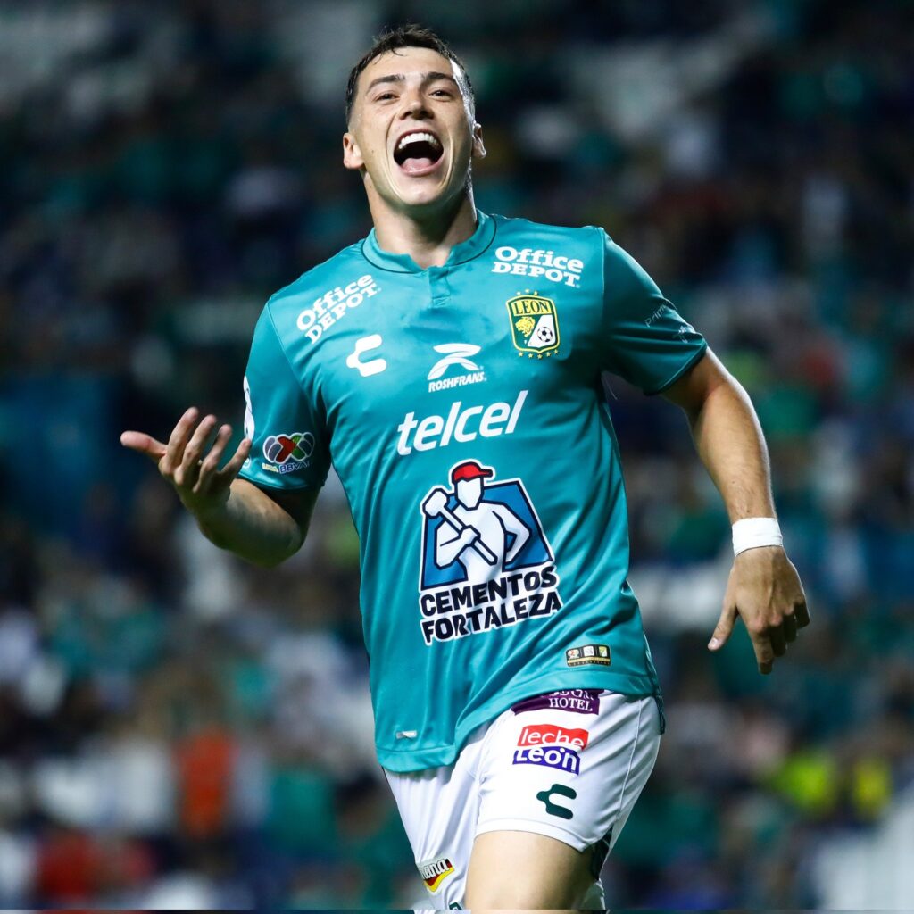 ¿Regresa el ‘Toro’? León quiere de vuelta a Federico Viñas tras su paso por el Oviedo